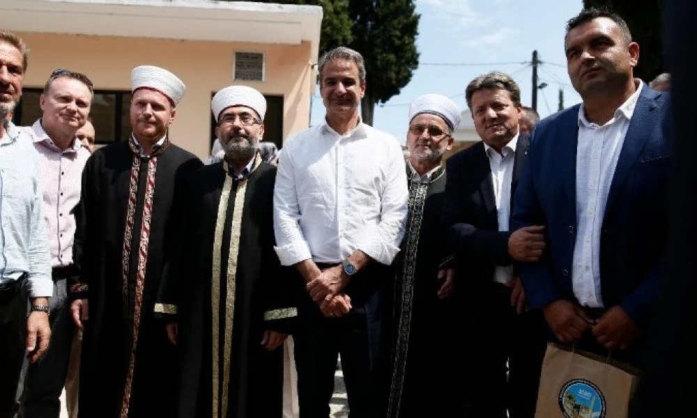 Ο Μητσοτάκης συναντήθηκε με εκπροσώπους της μουσουλμανικής μειονότητας στη Θράκη